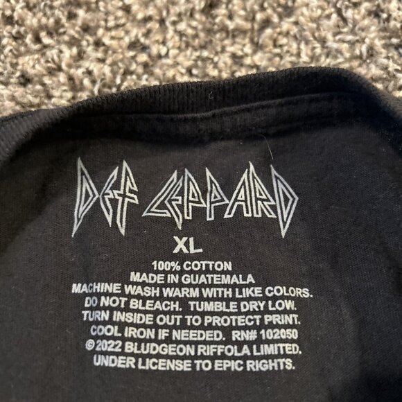 Def Leppard Shirt XL Black White Concert Tour Band Cheetah - Picture 3 of 4